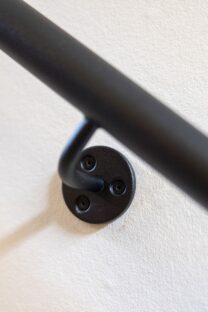 Alternative view of Handlaufträger LH-12 schwarz (pro Box)